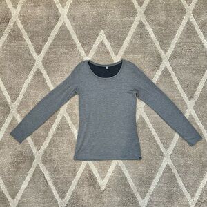 Uniqlo Heattech Extra Warm Long Sleeve Shirt Gray (Size Small)